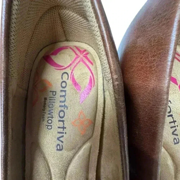 Comfortiva Noxi Women's Brown Leather Upper Slip on Style PillowTop FootBed Pump - Picture 5 of 9